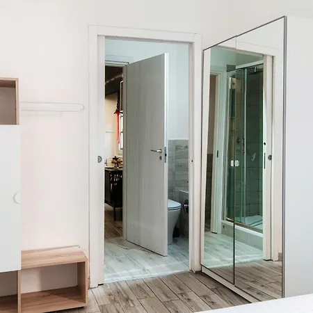 Joivy Cosy 4-bed Near Duomo Di דירה קומו