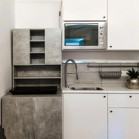 Joivy Cosy 4-bed Near Duomo Di דירה קומו