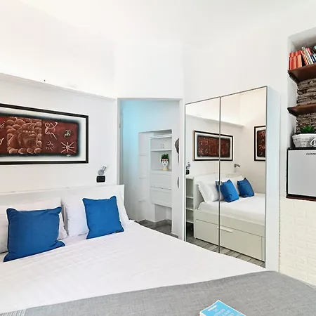 Joivy Cosy 4-bed Near Duomo Di קומו