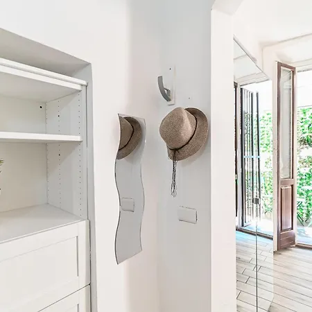 Appartamento Joivy Cosy 4-bed Near Duomo Di